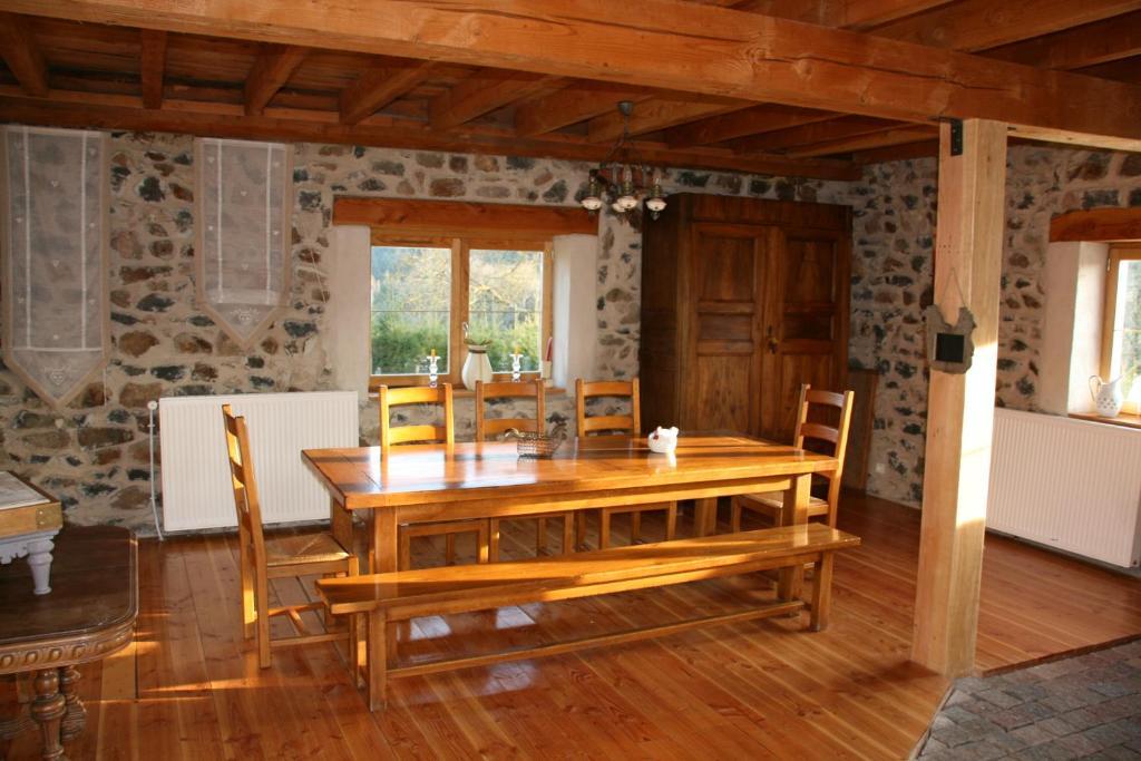 Chambres D'Hotes La Cime Beaujolaise Poule-les-Echarmeaux ภายนอก รูปภาพ